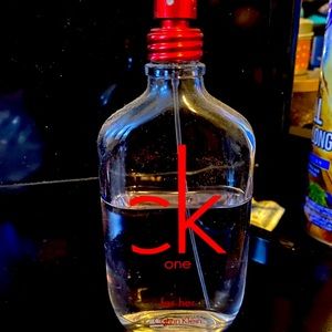 CK One for Her perfume Red edition